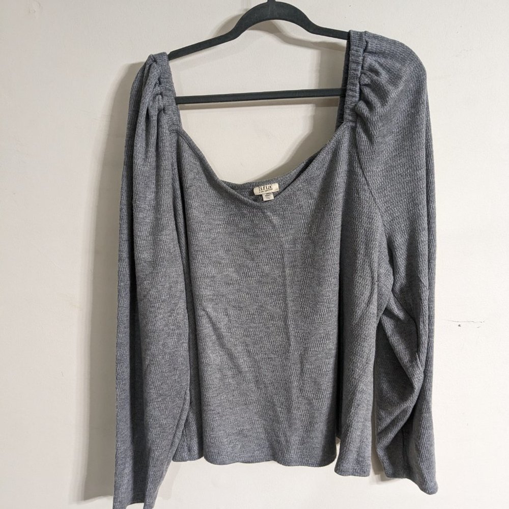 3x Gray Long Sleeve Sweet Heart Neckline Shirt